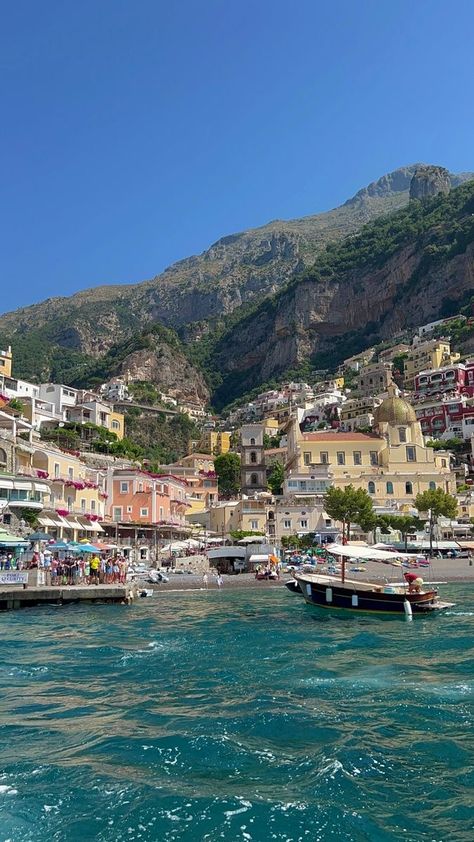 Italy Vibes, Birthday Vibes, Summer Boat, Boat Day, Italian Lifestyle, Ibiza Spain, Dream Vacations Destinations, Italy Summer, Amalfi Coast Italy