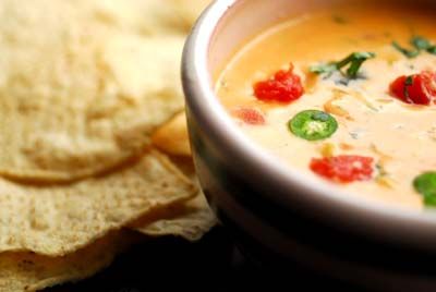 homemade queso from Whole Foods! Queso Flameado, Queso Recipe, Queso Cheese, Smitten Kitchen, Whole Foods Market, Appetizer Dips, Mexican Dishes, Cheese Recipes, Appetizer Snacks