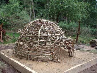 Earth Oven, Cob Oven, Oven Diy, Cob Building, Wattle And Daub, Diy Pizza Oven, Stone Oven, Bread Oven, Clay Oven