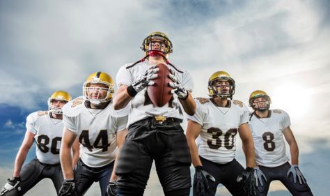 Football Family Pictures, Senior Football Banners, Football Team Pictures, Football Marketing, Football Senior Pictures, Peewee Football, Football Banquet, Football Poses, Senior Football