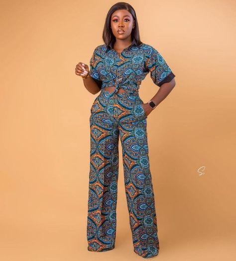 Pallazo trousers// Ankara Jumpsuit// Ankara 2 piece // African Fashion Ankara Trousers And Top For Women, Ankara Jumpsuit Styles, Ankara Trousers, African Print Pants, African Print Jumpsuit, Ankara Jumpsuit, African Tops, Latest Ankara Styles, African Fashion Women Clothing