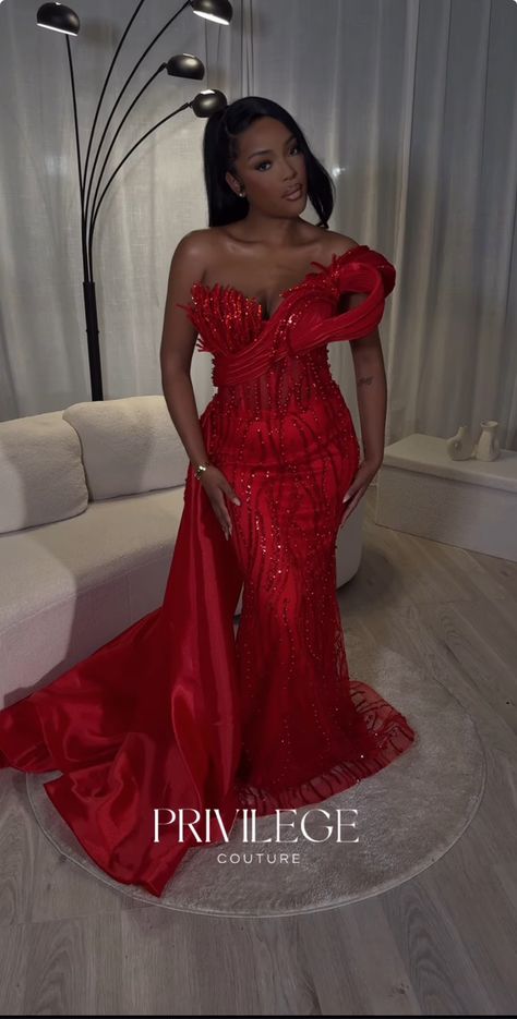 Red Asoebi Styles, Dark Red Birthday Dress, Red Dresses Black Women, Bride Asoebi Styles, Gold Aso Ebi Styles Lace, Bridesmaid Dresses Nigerian Wedding, Prom Dress Inspiration Black People, Nigerian Wedding Reception Dress, Red Reception Dress