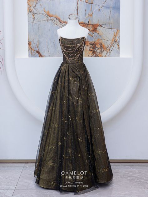 Yule Ball Dress Aesthetic Gryffindor, Yule Ball Dress Aesthetic, Ball Dress Aesthetic, Dark Academia Gown, Yule Ball Dress Ideas, Yule Ball Gowns, Yule Ball Dresses, Yule Ball Dress, Winter Ball Dresses