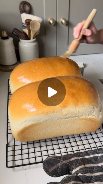 Artesian Bread, White Sandwich Bread, Sourdough Sandwich Bread, Bread Pans, Best Homemade Bread, Recipe Bread, Sourdough Bread Sandwiches, Different Types Of Bread, Sourdough Sandwich