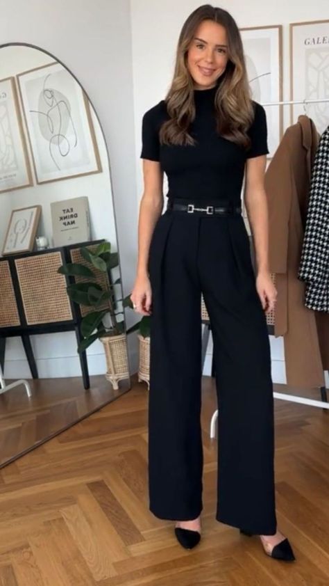 Law Intern Outfits Women, Office Black Outfits Women, Corporate Girl Outfit Summer, Black Business Dress Professional, Professional Cocktail Dress, Formal Interview Outfit Woman Classy, Business Professional Outfits For Women Skirt, Stylish Smart Casual Outfits, Black Business Dress Outfit