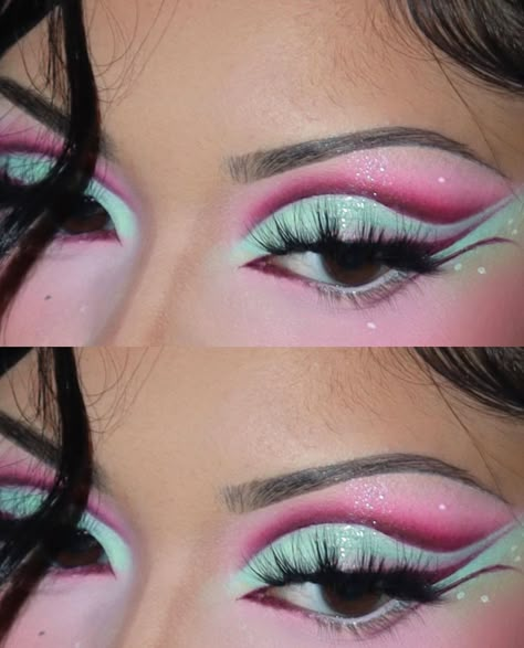 Pink And Blue Eyeshadow, Eyeshadow Cut Crease, Edgy Eye Makeup, Realistic Makeup, Eyeshadow Green, Crease Eyeshadow, Cut Crease Eyeshadow, Trending Makeup, Cute Eye Makeup