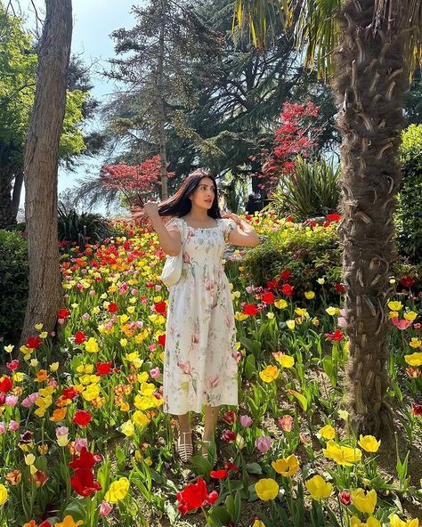 Ayeza Khan (@ayezakhan.ak) • Instagram photos and videos Danish Taimoor, Instagram Photoshoot, Stylish Fall Outfits, Ayeza Khan, April 22, Aesthetic Photo, Photo Poses, Fall Outfits, Instagram Photos