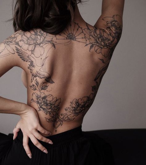 Spine Tattoo Ideas, Health Tattoo, Back Piece Tattoo, Spine Tattoo, Back Tattoo Women, Spine Tattoos, Elegant Tattoos, Feminine Tattoos, Back Tattoos