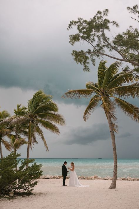 Florida Keys Elopement, Florida Beach Elopement, Key West Elopement, Key West Wedding Ideas, Key West Beach Wedding, Beach Wedding Florida, Florida Honeymoon, Zachary Taylor, Islamorada Florida