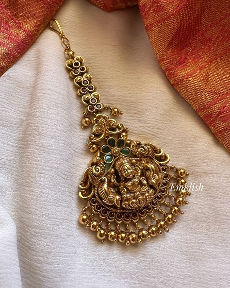 New in bridal tikkas Shop these and more tikkas from our website emblish.in #emblish #emblishcoimbatore #tikkas #bridaltikkas #southindianjewellery #antiquejewellery . . . (Tikkas ,Bridal tikkas ,South Indian jewellery) Gold Bridal Necklace Indian, Bridal Sets Indian Wedding Jewelry Gold, Wedding Gold Jewellery Indian, South Indian Ring, South Indian Gold Necklace Designs, Tikka Jewelry Indian Gold, Bridal Jewelry Sets Gold, Tikka Designs, Indian Gold Necklace Designs