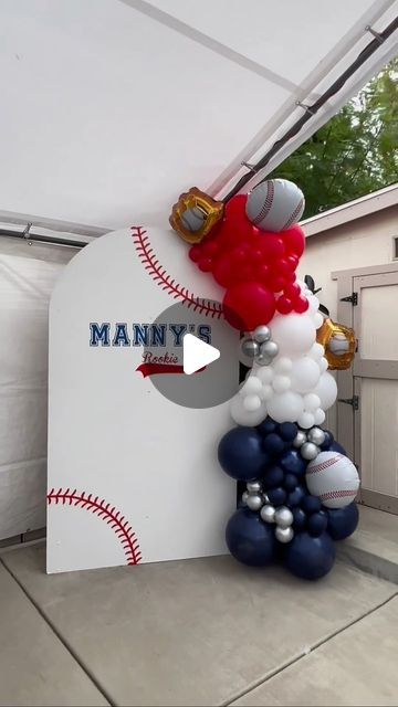 Event Pixie on Instagram: "Working and hitting home runs ⚾️ This set up features:  - Custom vinyl signage -  Arch Panel -  Custom Balloon Garland   ＮＯＷ ＢＯＯＫＩＮＧ！  ꜱᴛᴀᴛᴇᴍᴇɴᴛ ᴘᴀʀᴛʏ ᴅᴇᴄᴏʀ 🎈  𝗟𝗶𝗻𝗸 𝗶𝗻 𝗼𝘂𝗿 𝗱𝗲𝘀𝗰𝗿𝗶𝗽𝘁𝗶𝗼𝗻 𝗯𝗼𝘅.  _________________________  #baseballthemeparty #baseballrookieyear #baseballbirthdayparty #party #events #eventinspo #kidsparty #kidspartyideas #birthday #birthdayparty #partyinspiration #babyshower #partystyle #1stbirthday #celebration" Baseball Birthday Party Backdrop, Baseball Balloon Arch, Baseball Balloon Garland, Baseball Party Backdrop, Baseball Backdrop, Vintage Baseball Party, Vinyl Signage, Tricky Tray, Baseball Theme Birthday