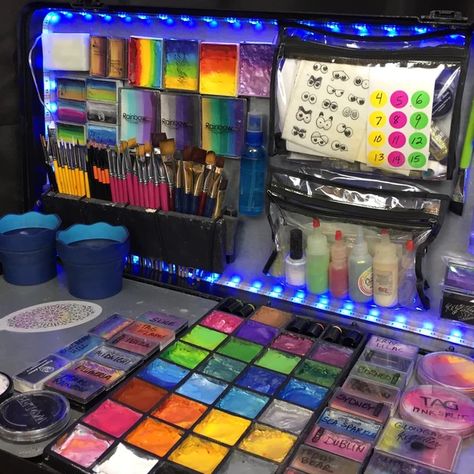 Face Paint Professional, How To Start Face Painting, Face Paint Supplies, Face Painting Kits Professional, Face Painting Professional, Professional Face Painting, Face Painting Set Up, Face Painting For Beginners, Painting Supplies List