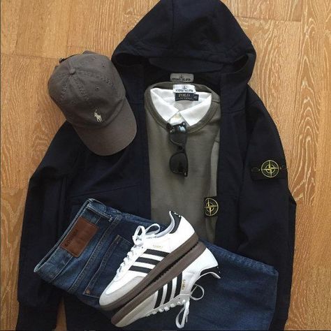 Hooligan Clothing, Ultra Outfits, Football Casual Clothing, Jeggings Outfit, Ultra Casual, Football Casuals, Outfit Grid, Football Outfits, Outfits Casuales