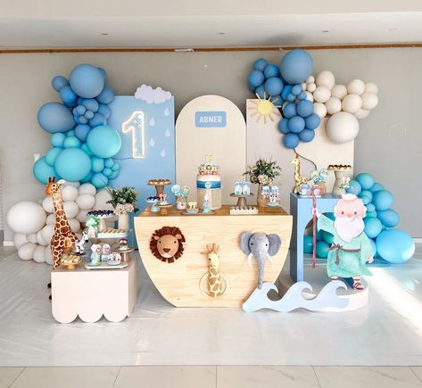 Noah Arch Birthday Party, Noahs Ark Party, Festa Safari Baby, Baby Party Themes, Noahs Ark Theme, Noahs Ark Baby Shower, Baby Birthday Decorations, Party Entrance, Baby Boy 1st Birthday Party