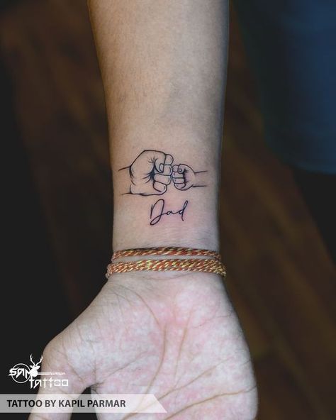 Tatuaje Ekg, Rip Tattoos For Dad, Family Tattoos For Men, Tattoo Quotes For Men, Baby Tattoo Designs, Father Tattoos, Band Tattoo Designs, Tato Lengan, Tattoo For Son