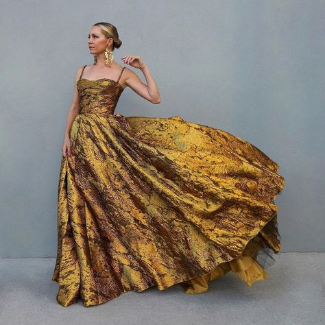 We Dream In Colour on Instagram: “@blaireadiebee sweeping in with the Midas touch 🤩✨ 📷: Willow earrings 🍂 #wedreamincolour” Gold Gala Dress, Blair Eadie, Brass Sheet, Gold Gown, Fashion Gowns, Silky Dress, Grad Dresses, Gala Dresses, Glam Dresses