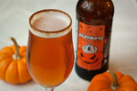 Holiday gift for neighbors:  Simple Spiced Sugar Recipe - for rimming seasonal cocktails.   pumpkin-beer-with-pumpkin-spice-rim Pumpkin Beer Rim, Fall Beers, Beer Season, Pumpkin Beer, Beer Humor, Ketchup Bottle, Pumpkin Recipes, Funny Photos, Hot Sauce Bottles