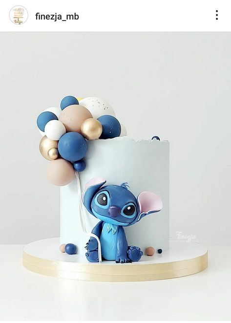 Lilo And Stitch Cake, Stitch Cake, Disney Birthday Cakes, Decorated Cookies Tutorial, Lilo Et Stitch, Childrens Birthday Cakes, Disney Cakes, Pretty Birthday Cakes, Cute Birthday Cakes