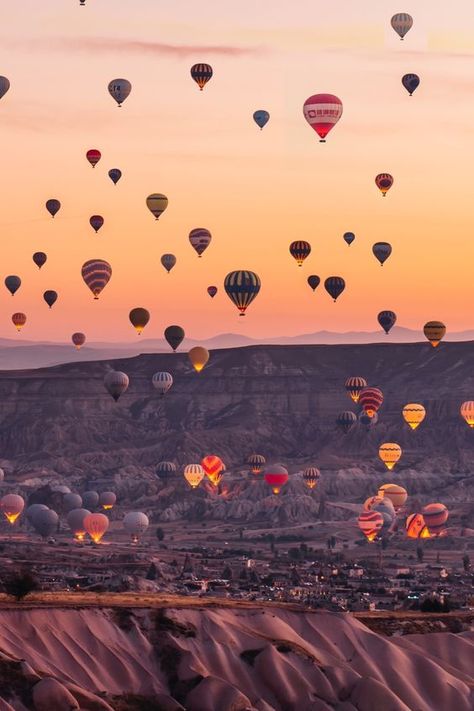 Top 9 Travel Destinations for 2019 – Golden Hour Girl Cappadocia Turkey, Wallpaper Tumblr, Photography Guide, Hot Air Balloons, Air Balloons, Beautiful Places In The World, Travel Instagram, Nature Aesthetic, Pics Art