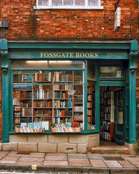 Bookshop Café, Bookstore Aesthetic, Bookstore Design, England Travel Guide, Bookish Aesthetic, York England, Bookstore Cafe, Book Shops, Library Aesthetic