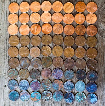 Upcycling, Patina Diy, Penny Mosaic, Penny Backsplash, Penny Tile Floors, Black Stainless Steel Appliances, Penny Floor, Patina Paint, Patina Metal