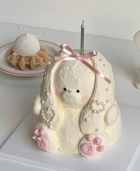 Kawaii Cakes Birthday, Jellycat Cake, Kawaii Birthday Cake, Coquette Birthday Cake, Strawberries And Pineapple, Pumpkin Pancakes Recipe, Coquette Cake, Pumpkin Pancake, Colorful Breakfast