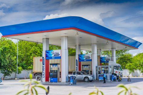 Chonburi, 12 may 2017: ptt gas station in chonburi, thailand. ptt is largest oil company in thailand Premium Photo Shell Gas Station, Gas Company, Oil Company, Photo Editing Software, Oil And Gas, Gas Station, Free Photos, Thailand, Pergola