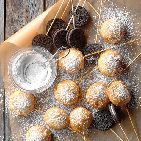 Deep-Fried Cookies Recipe -My kids love this delicious, indulgent treat. I like to give the batter a kick by adding a pinch of cinnamon and a teaspoon of vanilla extract. — Margarita Torres, Bayamon, Puerto Rico Fried Cookies, Deep Fryer Recipes, Deep Fried Oreos, Fried Dessert, Fried Oreos, State Fair Food, Carnival Food, Bisquick Recipes, Dipped Cookies