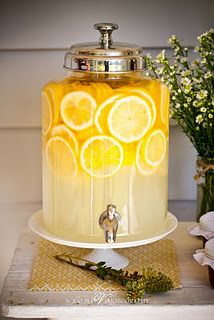 lemonade is an inexpensive drink, and it fits the colors. Pink Bridal Shower Decorations, Lemons Wedding, Lemon Themed Party, Lemon Themed Bridal Shower, Drink Stations, Deco Fruit, Sunflower Party, Decorações Com Comidas, Sunshine Baby Showers