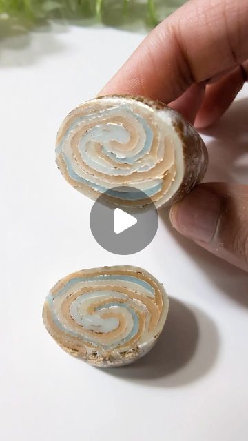 Saheli Paul on Instagram: "Check out this jelly roll technique using translucent clay and alcohol pearls.   Follow to see the final results ❤️#polymerclayearrings #polymerclayartist #polymerclayslabs #artistsofinstagram #handmadewithlove #artistsofgeorgia" Fimo Projects, Translucent Clay, Polymer Clay Cane Tutorial, Polymer Inspiration, Polymer Clay Jewelry Tutorials, Polymer Clay Cane, Polymer Earrings, Polymer Clay Canes, Polymer Clay Jewelry Diy