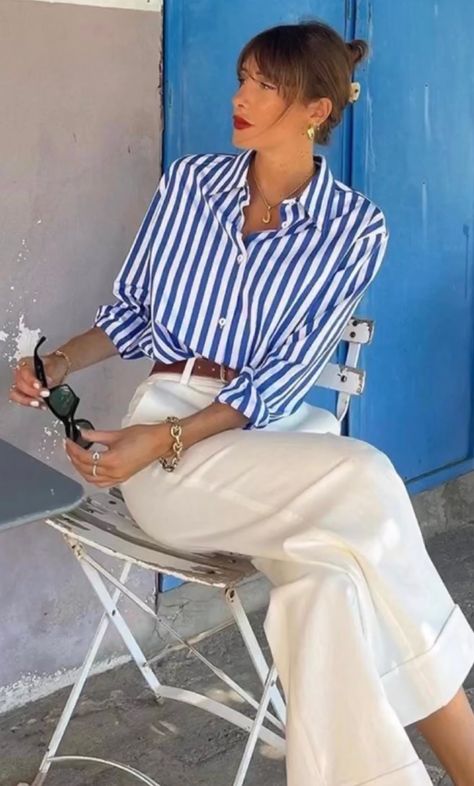 Weekend Mode, Chique Outfit, Cream Pants, French Women, 가을 패션, Classic Outfits, Business Casual Outfits, Vacation Outfits, Mode Inspiration