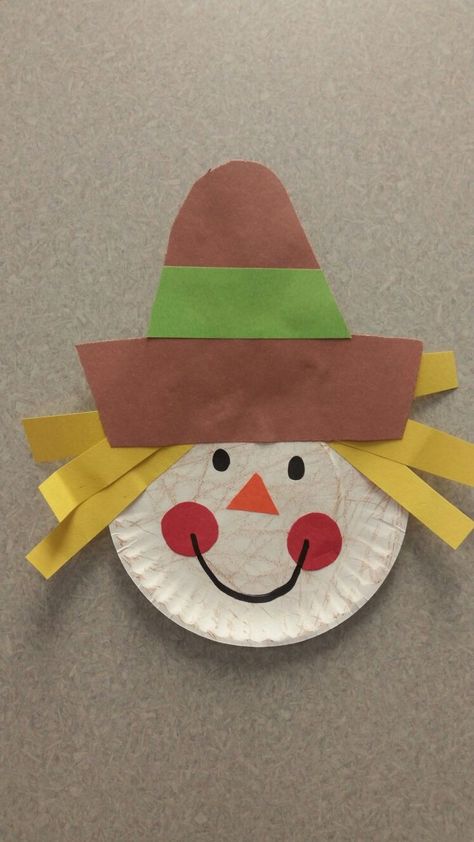 Fall Farm Crafts Preschool, Scarecrow Activity Preschool, Scarecrow Dramatic Play, Scarecrows Activities For Preschool, Scare Crow Craft For Preschoolers, Scarecrow Projects Preschool, Scarecrow Crafts For Infants, Autumn Crafts For Kindergarten, Scarecrow Preschool Art