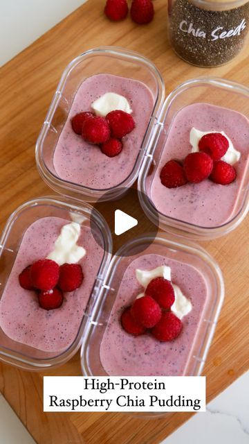 Protein Chia Seed Pudding, Raspberry Chia Pudding, Chia Pudding Recipes Healthy, Chia Pudding Breakfast, Greek Yogurt Breakfast, Keto Chia Pudding, Facebook Recipes, Chia Recipe, Flat Belly Foods