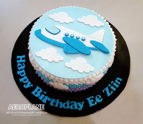 Aeroplane #paulineshomemademalacca Aeroplane Birthday Cake, Aeroplane Cake Design, Airplane Cake For Men, Airplane Cake Ideas, Birthday Cake Airplane, Fresh Cream Birthday Cake, First Day Of School Cake, Aeroplane Cake, Planes Birthday Cake