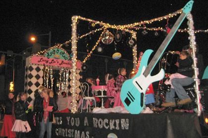 Rock N Roll Float Ideas, Rockin Around The Christmas Tree Float, Rock And Roll Parade Float Ideas, Rocking Around The Christmas Tree Float, Disco Parade Float, Parade Float Theme, Atom Model, Homecoming 2024, 60s Theme