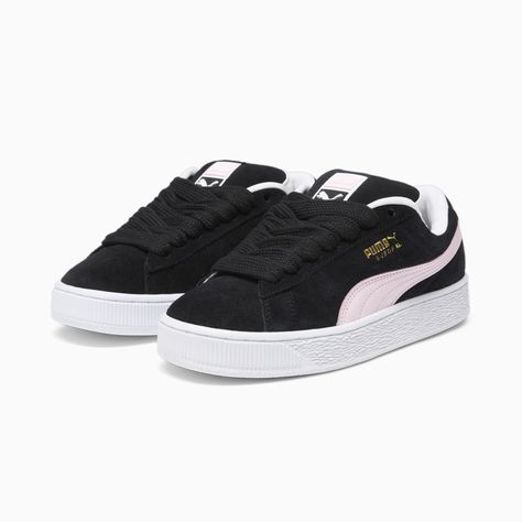 Black Puma Suede, Puma Shoes Women, Suede Outfit, Pink Pumas, Pretty Shoes Sneakers, Puma Logo, Outfit Mujer, Sneakers Puma, Puma Suede