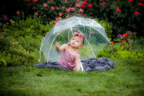 Rain Baby Photoshoot, April Showers Baby Photoshoot, April Showers Photoshoot, Rainy Theme Baby Photoshoot, April Monthly Baby Picture, Clear Umbrella Photography, Umbrella Photoshoot, Rain Effect, Rain Baby