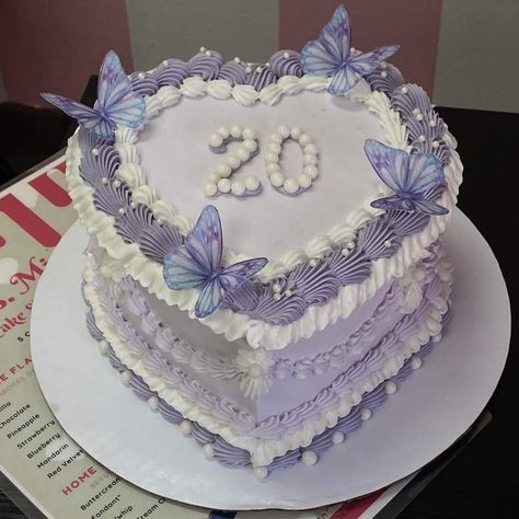 Vintage Cake Design Purple, 18th Birthday Ideas Purple, Butterfly Inspired Cake, Lavender Purple Birthday Theme, Vintage Heart Cake Lavender, Heart Cake Birthday Purple, 21 Bday Cake For Men, Sweet 16 Cake Purple, Lavender Vintage Cake