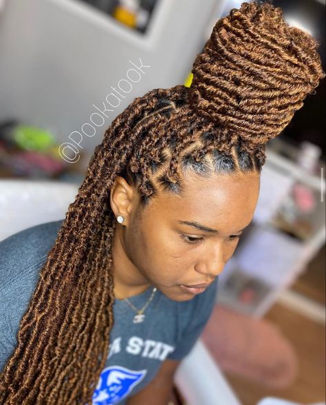 Softlocs Hairstyle, Queen Hairstyles, Dreads Styles For Women, Wig Closure, Dread Locks, Big Box Braids, Feed In Braids Hairstyles, Feed In Braids, Faux Locs Hairstyles