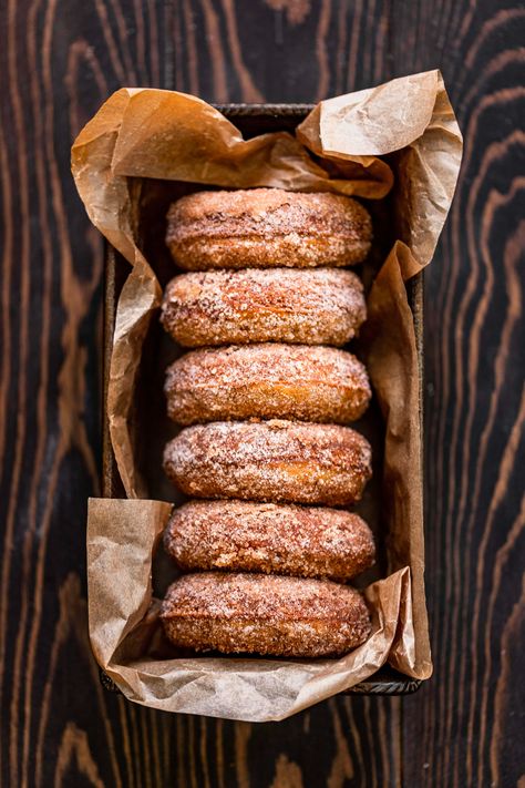 Cider Donuts Recipe, Apple Cider Donuts Recipe, Apple Cider Donuts Baked, Donut Calories, Homemade Donuts Recipe, Apple Donuts, Baked Donut Recipes, Spiced Cider, Apple Cider Donuts