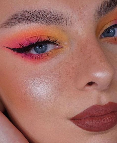 Orange Eyeshadow, Orange Makeup, Eye Makeup Looks, Cute Eye Makeup, Bright Makeup, Orange Neon, Eye Makeup Pictures, Best Eye Makeup, Smink Inspiration