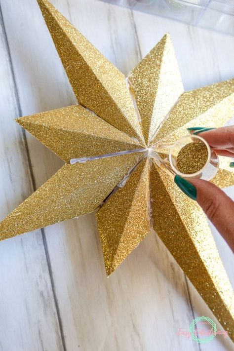 Ideas Navideñas, Bedroom Decorating Ideas, Star Of Bethlehem, Christmas Projects Diy, Easy Entertaining, Small Christmas Trees, Christmas Bedroom, Glitter Diy, Holiday Crafts Christmas