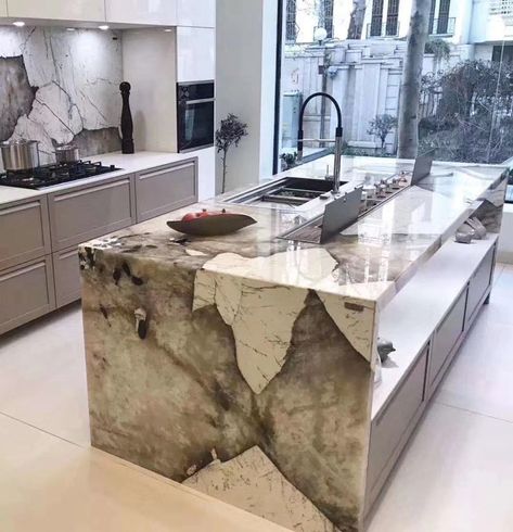 Granite Kitchen Island, Marble House, Countertop Design, Stone Kitchen, Granite Countertops Kitchen, Marble Counter, Contemporary Kitchen Design, Luxury Kitchen Design, Granite Kitchen