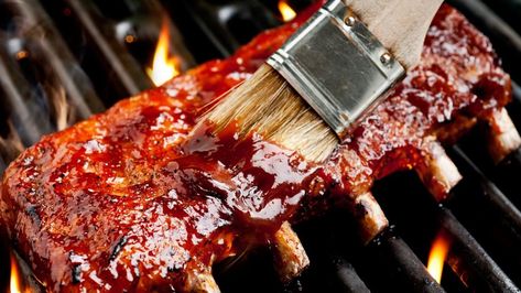 10 tips for the perfect baby back ribs | Fox News Bbq Rib Sauce, Rib Sauce, Barbecue Ribs, Bbq Sauce Recipe, Bbq Sauce Homemade, Homemade Bbq, Best Bbq, Bbq Ribs, Rib Recipes