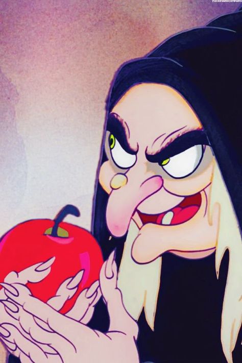 Evil Queen Drawing, Disney Villains Wallpaper, Witch From Snow White, Villains Wallpaper, Queen Grimhilde, Snow White Witch, Queen Wallpaper, Snow White Evil Queen, Evil Disney