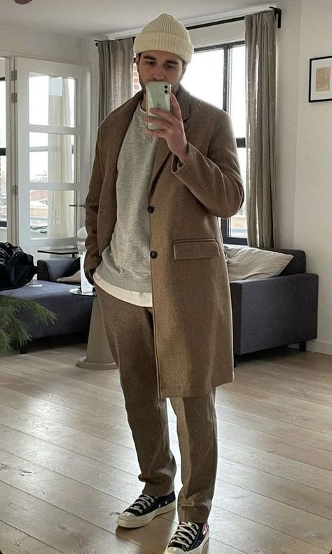 Very handsome. The same description. I liked it very much! Autumn Winter Mens Fashion, Men’s Long Coat Outfit, London Mens Fashion Winter, Mens Cold Winter Outfits, Men Wool Coat Outfit, Mens Holiday Outfits Winter, Mens Outfit Inspo Fall, French Men Outfit, Mens Winter Outfits 2023