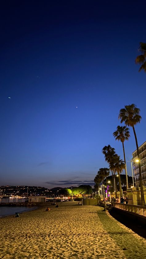 #france #nice #night France Night, Photo Tiktok, Tiktok Photo, Nice Cote D Azur, Nice Aesthetic, France Nice, Faux Snap, Nice Night, France Aesthetic