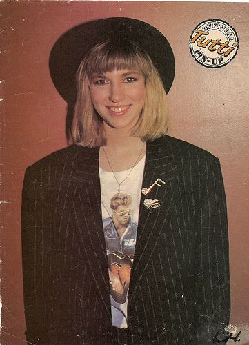 Debbie Gibson 80's fashion Debbie Gibson 80s Fashion, Debbie Gibson 80s, Gibson Board, Eighties Style, 80 Fashion, Debbie Gibson, 80s And 90s Fashion, 80s Party, Music Taste