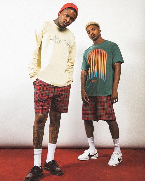 Rapper Outfit, Streetwear Photoshoot Ideas, Yg 4hunnid, Nike Cortez Outfit, Black Men Casual Style, Yg Rapper, Streetwear Photoshoot, Coast Fashion, West Coast Style