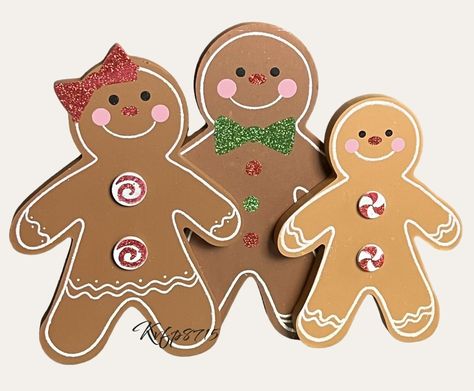 Wooden Gingerbread Free standing Sign Christmas Family Peppermint Candy Decor 3 Wood Gingerbread, Gingerbread Family, Candy Buttons, Family Decor, Diy Projects Videos, Decor Pillows, Floral Craft, Peppermint Candy, Christmas Charms